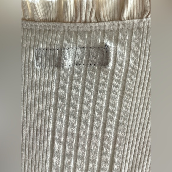 NWT MICHAEL LAUREN on Revolve Roberto Long Sleeve Ruffle Cardigan in Ivory - Picture 12 of 15